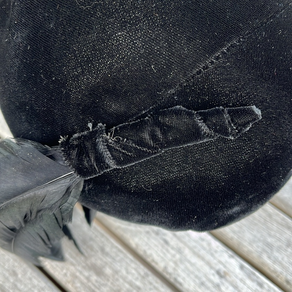 Vintage Black Hat with Iridescent Feather Accent - Picture 15 of 16